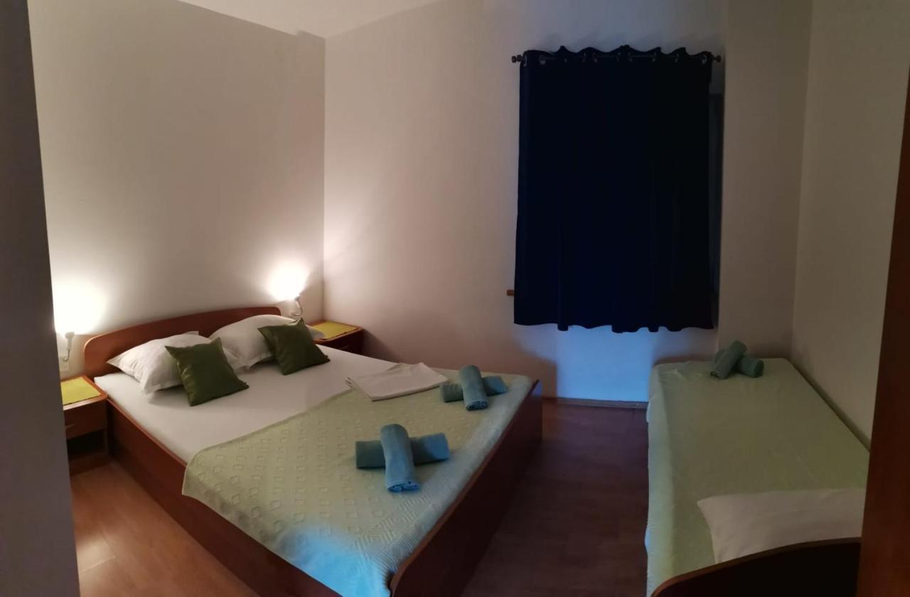 Apartments Sretna Gradac  Bagian luar foto