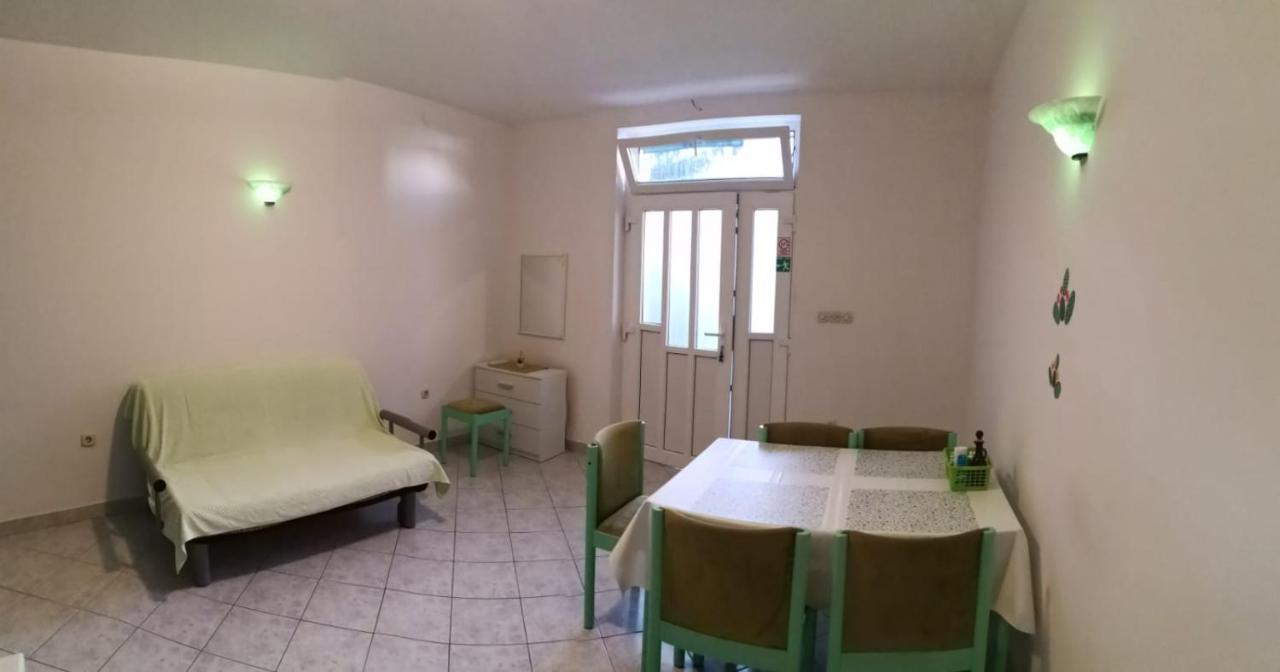 Apartments Sretna Gradac  Bagian luar foto