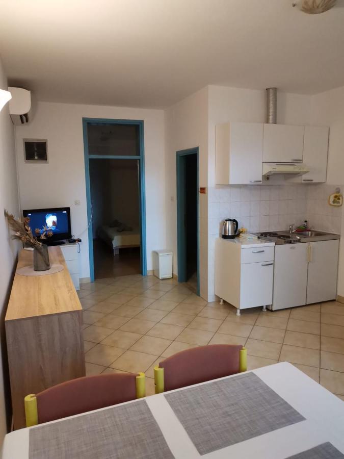 Apartments Sretna Gradac  Bagian luar foto